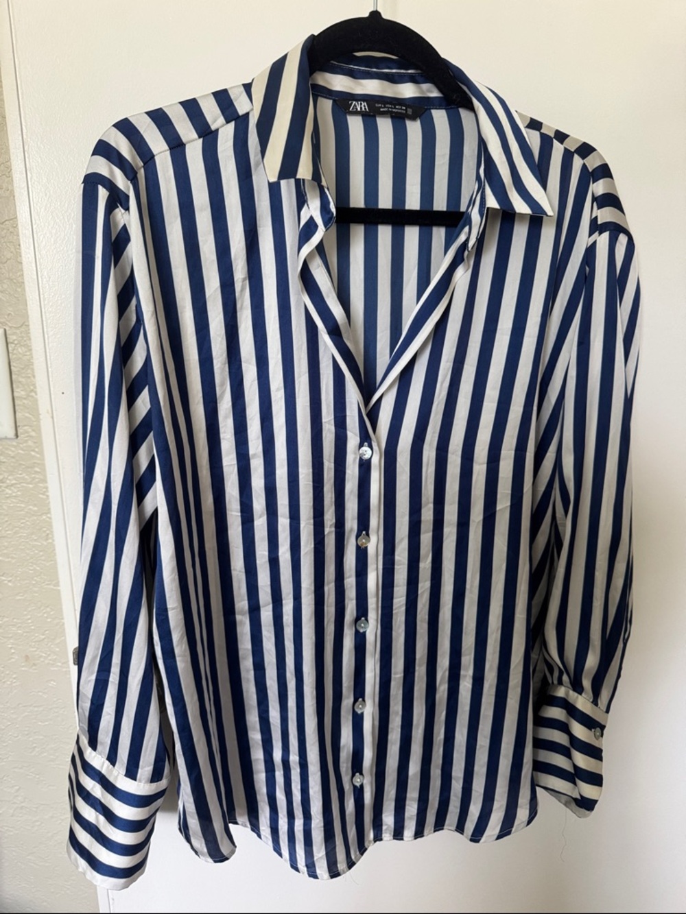 Zara Men's Navy and White Vertical Stripe Button-Down Shirt
